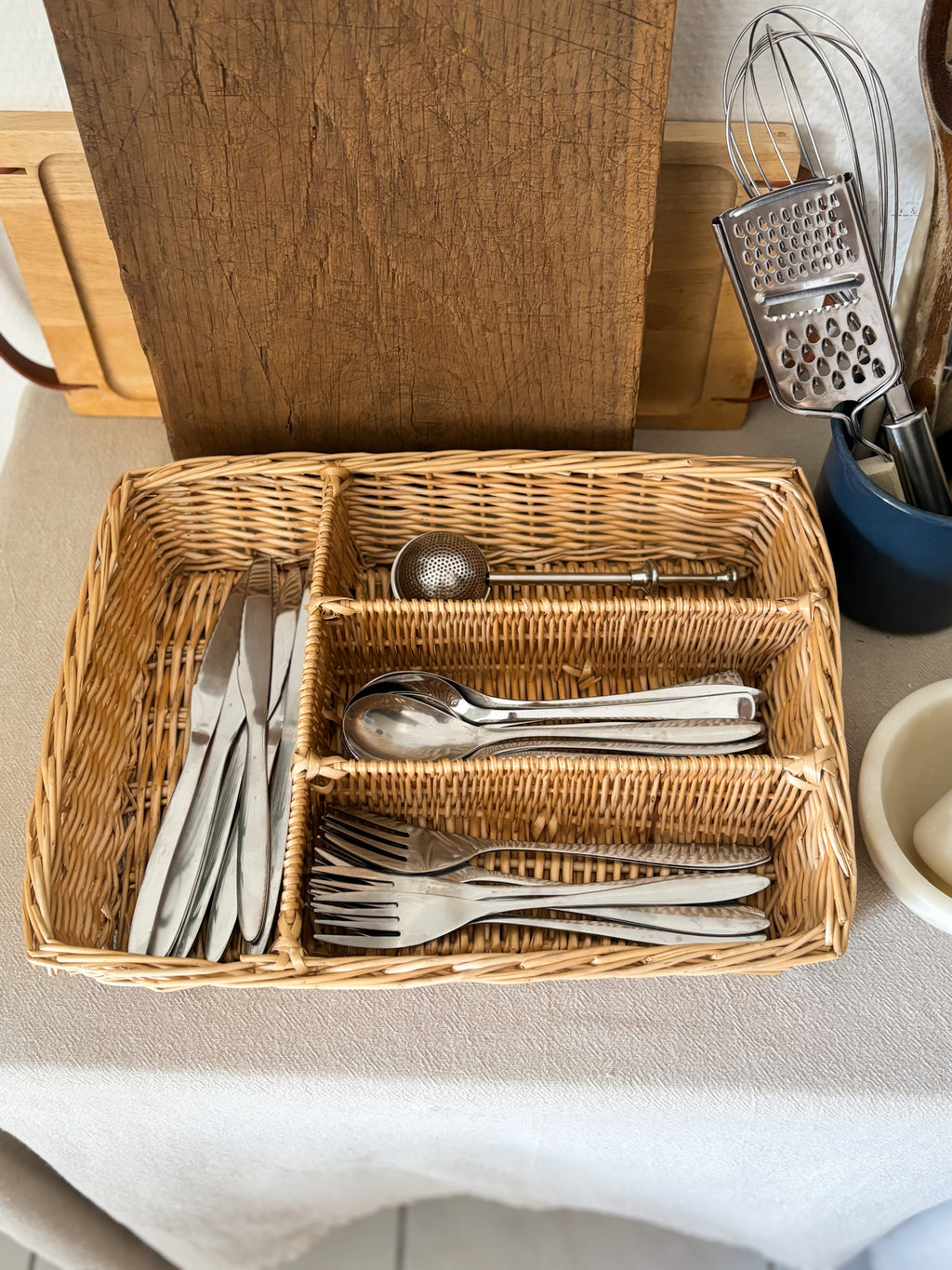 Vintage Handwoven Wicker Cutlery Organizer 2