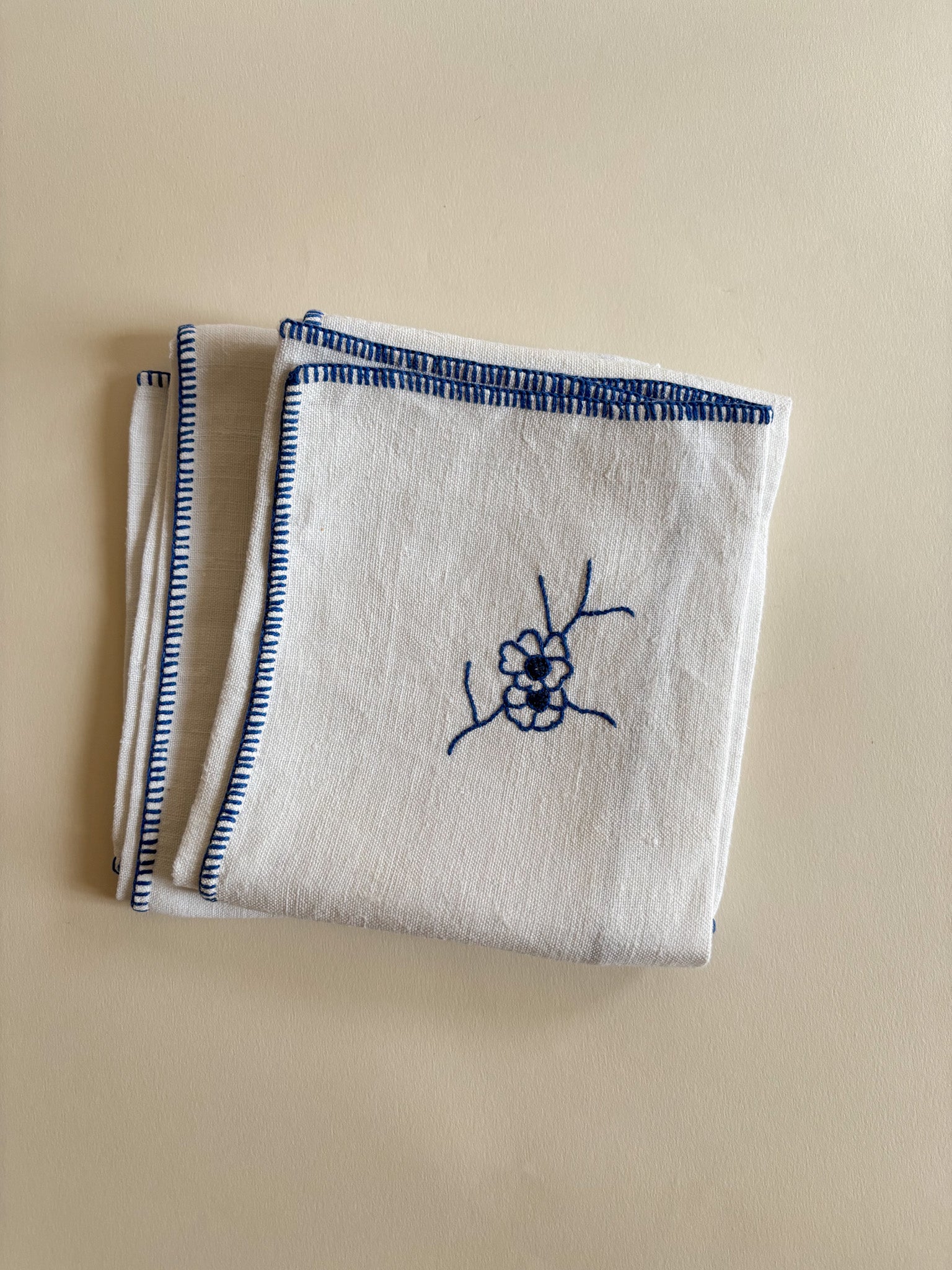 Set of Six Vintage Napkin with Hand Embroidery